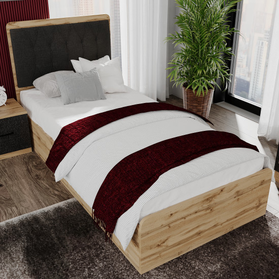 Minyon gənc çarpayı